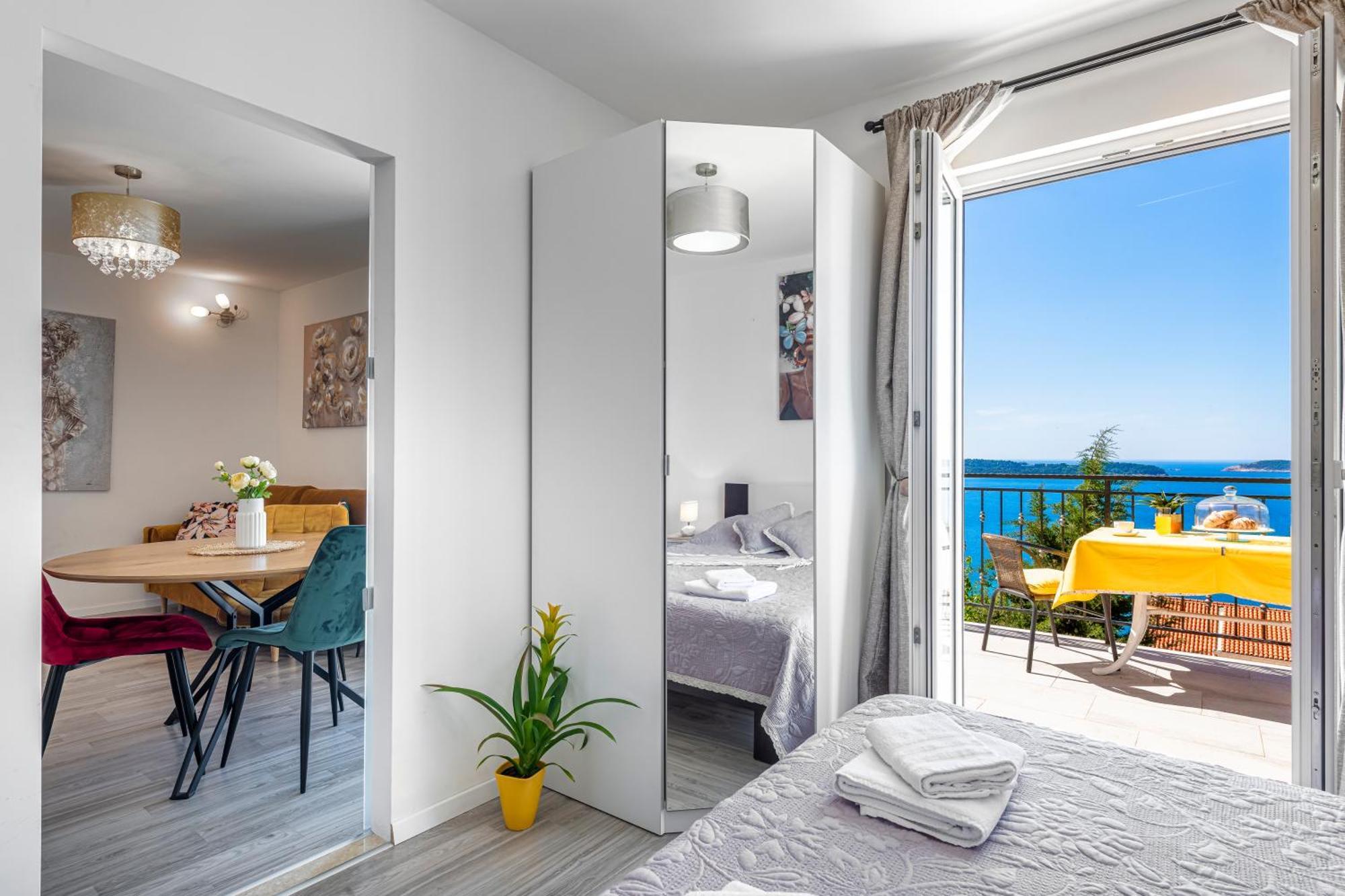 Golden Seaview Holiday Home Mlini Ruang foto